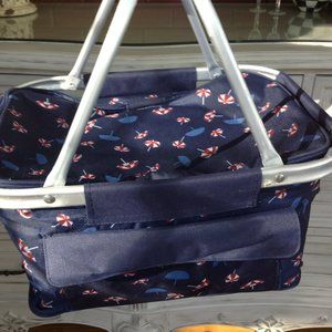 Large Insulated Picnic Basket with Metal Handles and Side Pocket